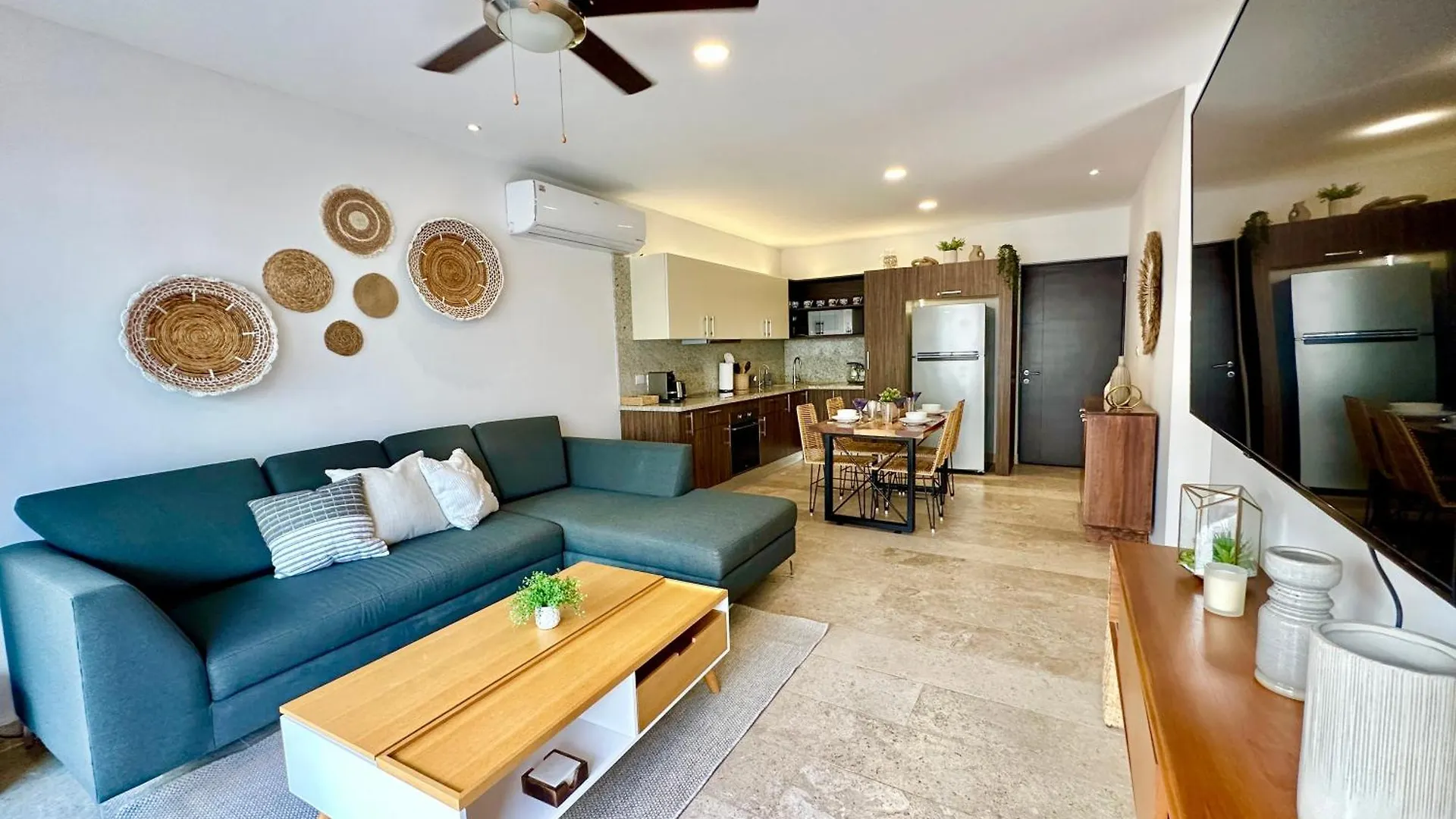 Perfect Condo At Arenis, Oceanview Pool And Gym Playa del Carmen